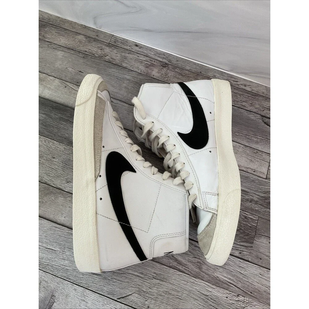 Nike Blazer Mid '77 Vintage White Black BQ6806-100 Og Men's Size 8.5 US